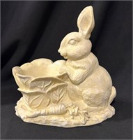 Rabbit with Cabbage Basket made in China 9" x 8"