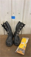Sz 11 overshoes 5 buckle and Insoles
