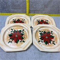 4 Plastic Christmas Plates