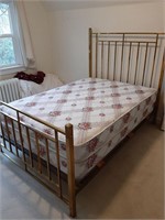 ANTIQUE DOUBLE SIZED BRASS BEDFRAME