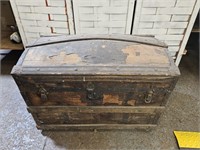 Antique Trunk W Tray Insert 28" X 20" See Pics