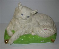 Ceramic Zavoy Mold cat. Measures 13.5" long.