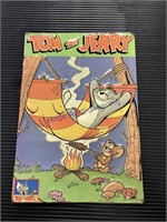 TOM & JERRY TIN SIGN, 9 X 13"