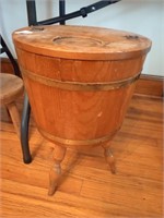 Wooden sewing basket stand