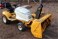 CUB CADET HDS 3225 LAWN & GARDEN TRACTOR W/ 54"