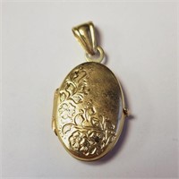 10K  Locket With Photo Compartment 5.09G Pendant