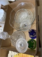 Glass punch bowl, glass decanter, see photos