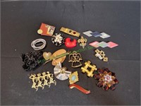 Pins & Brooches