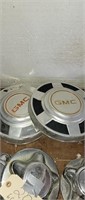 2 gmc hub caps