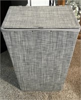 laundry hamper