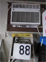 GE Window Air Conditioner Unit