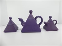 RETRO LOOK PYRAMID STYLE POTTERY TEA SET