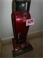 HOOVER WINDTUNNEL VAC