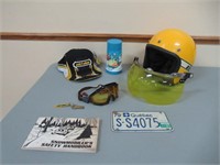 Vintage Helmet, etc./Casque vintage, etc. -Ski Doo