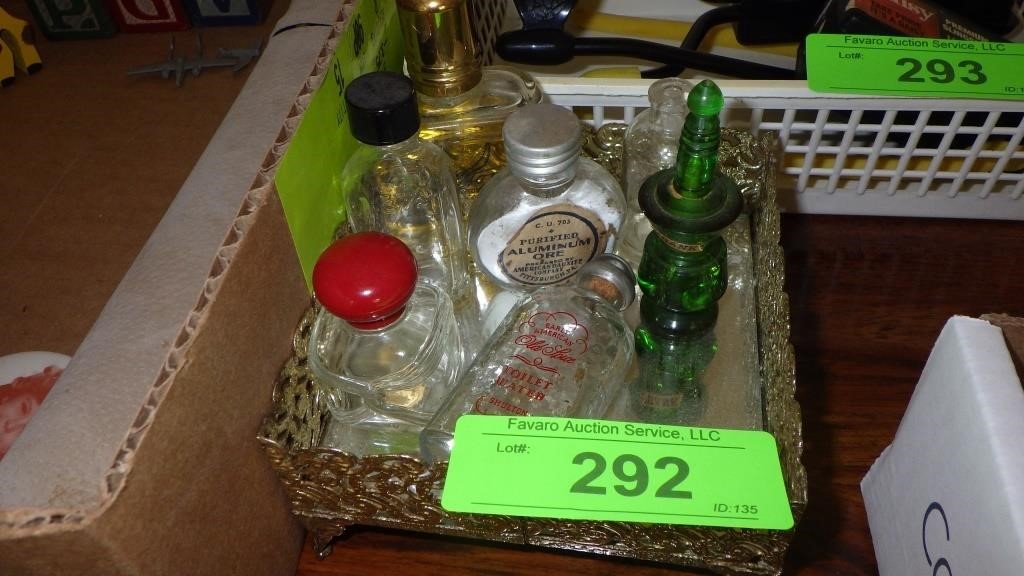 VINTAGE PERFUME & COLOGNE BOTTLES (1 OLD SPICE)>>