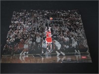 MICHAEL JORDAN SIGNED 11X14 PHOTO BULLS COA