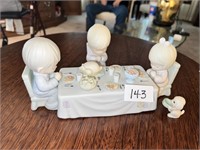 PRECIOUS MOMENTS FIGURINES