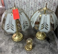 Set glass shade lamps and clock