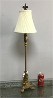 Small footed table lamp
