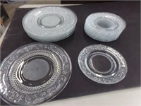 Set of 8 crystal plates and saucers