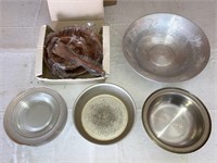Nevco Salad Set/Glass Plates/Metal Bowls