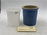Pampered chef stoneware crock with plastic insert