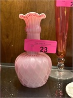 ANTIQUE PINK DIAMOND QUILTED GLASS VASE NOTE