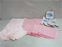 TABLECLOTHS, NAPKINS AND MORE