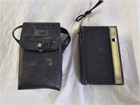 Vintage GE Solid State Transistor Radio with Case