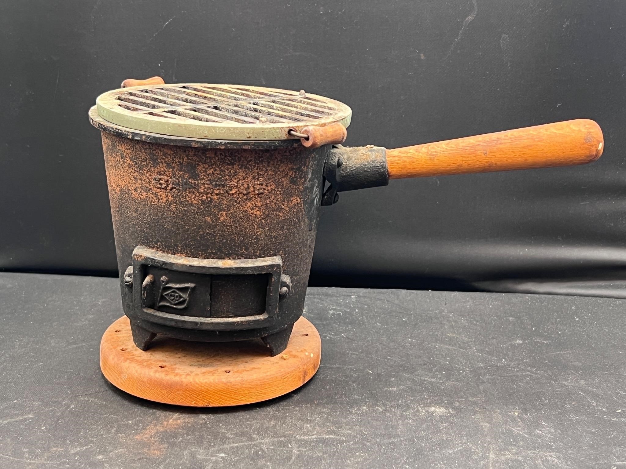 Vintage table top Cast Iron Japanese Hibachi Grill