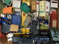Lot of Many Die Cast Collectable Cars/Trucks