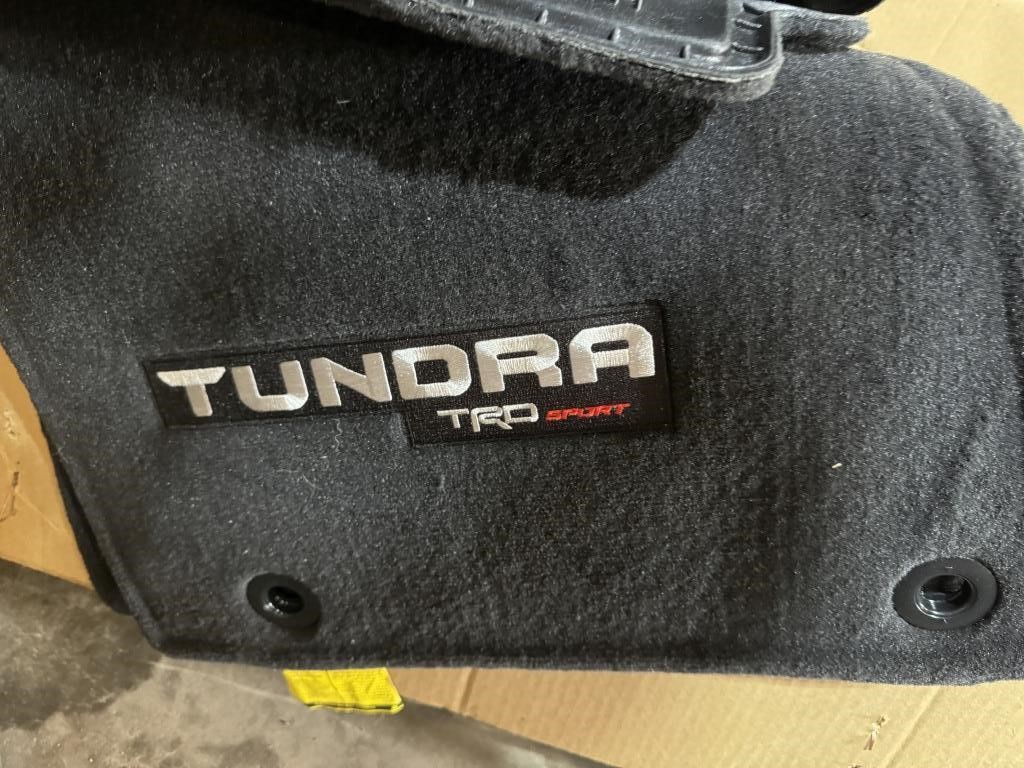 TOYOTA TUNDRA FLOOR MATS