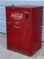 1950s Coca Cola Vending Machine A23E Vendo Spin