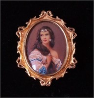 A Victorian 10K brooch/pendant