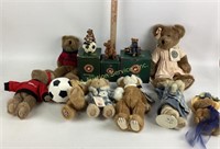 (8) Boyd's Bears Stuffed Plush Animals. (3) Boyd'