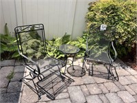 2 Outdoor Chairs & Table(Patio)
