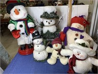 Stuffed snowmen decorations