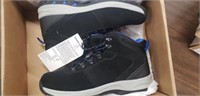 Amazon essentials size 11.5 black and blue accent