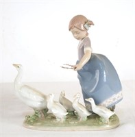 Lladro Porcelain "Daisa" girl w geese includes Box