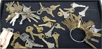 LARGE MISC KEY COLLECTION