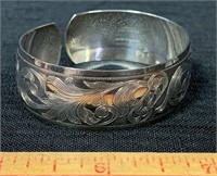 LOVELY VINTAGE ETCHED STERLING SILVER CUFF