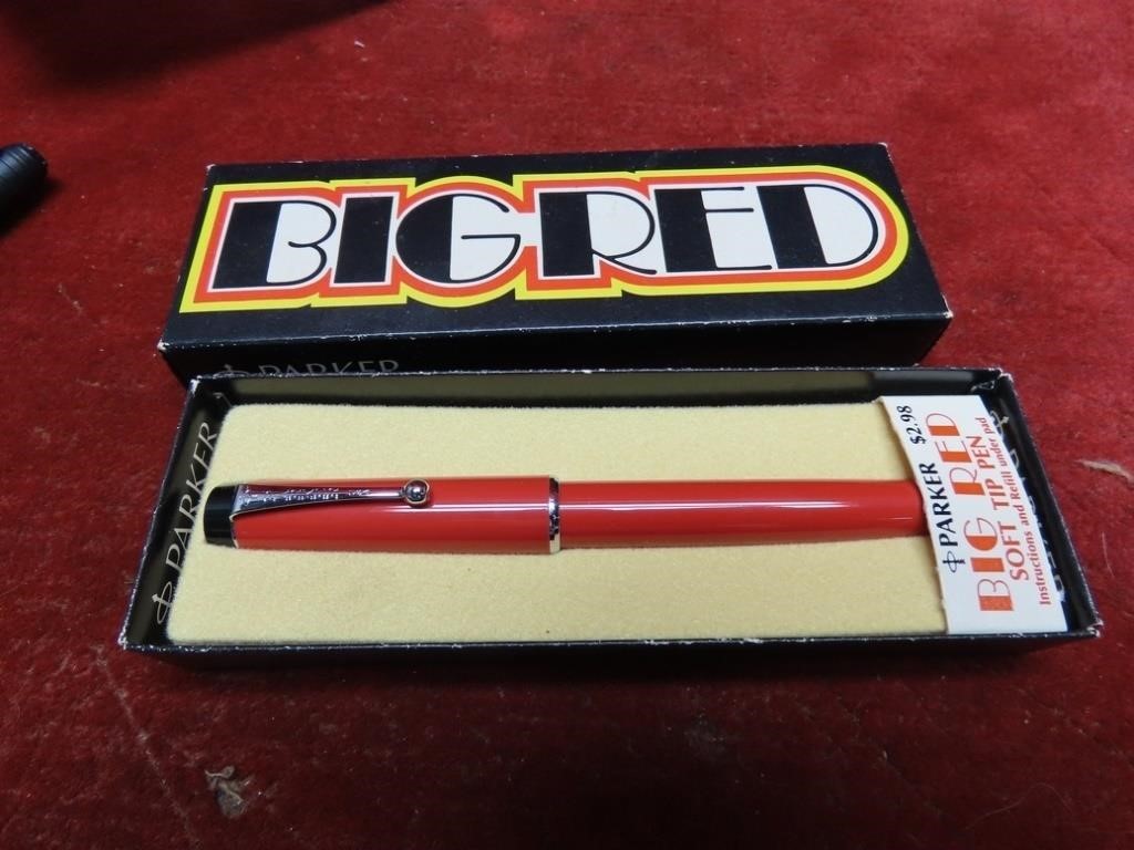 Vintage Parker Big red soft tip pen w/box.
