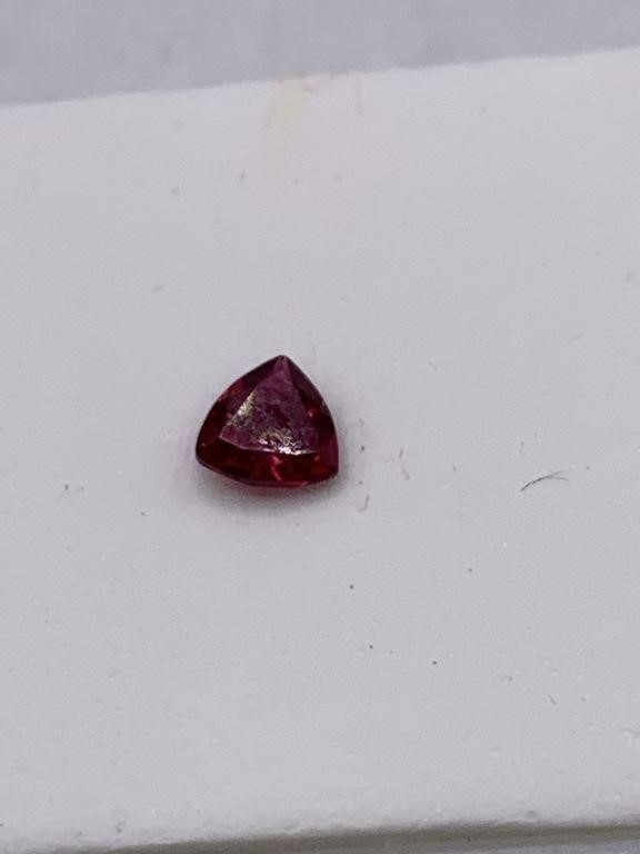 TSAVORITE GARNET GEMSTONE .50 CT