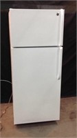 General Electric Refrigerator / Freezer