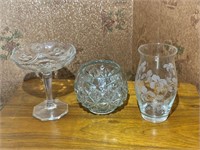 Glass Vase & 2 Bowls