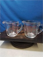 Pair of one cup measuring cups