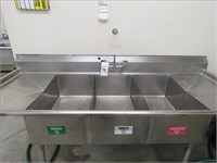 86" SS 3-COMPARTMENT DEEP SINK