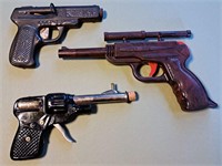 3 VINTAGE TOY PISTOLS GUNS PLASTIC & METAL LOT