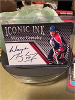Iconic Ink Wayne Gretzky Auto Facsimile Card