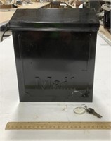 Metal mail box w/ keys